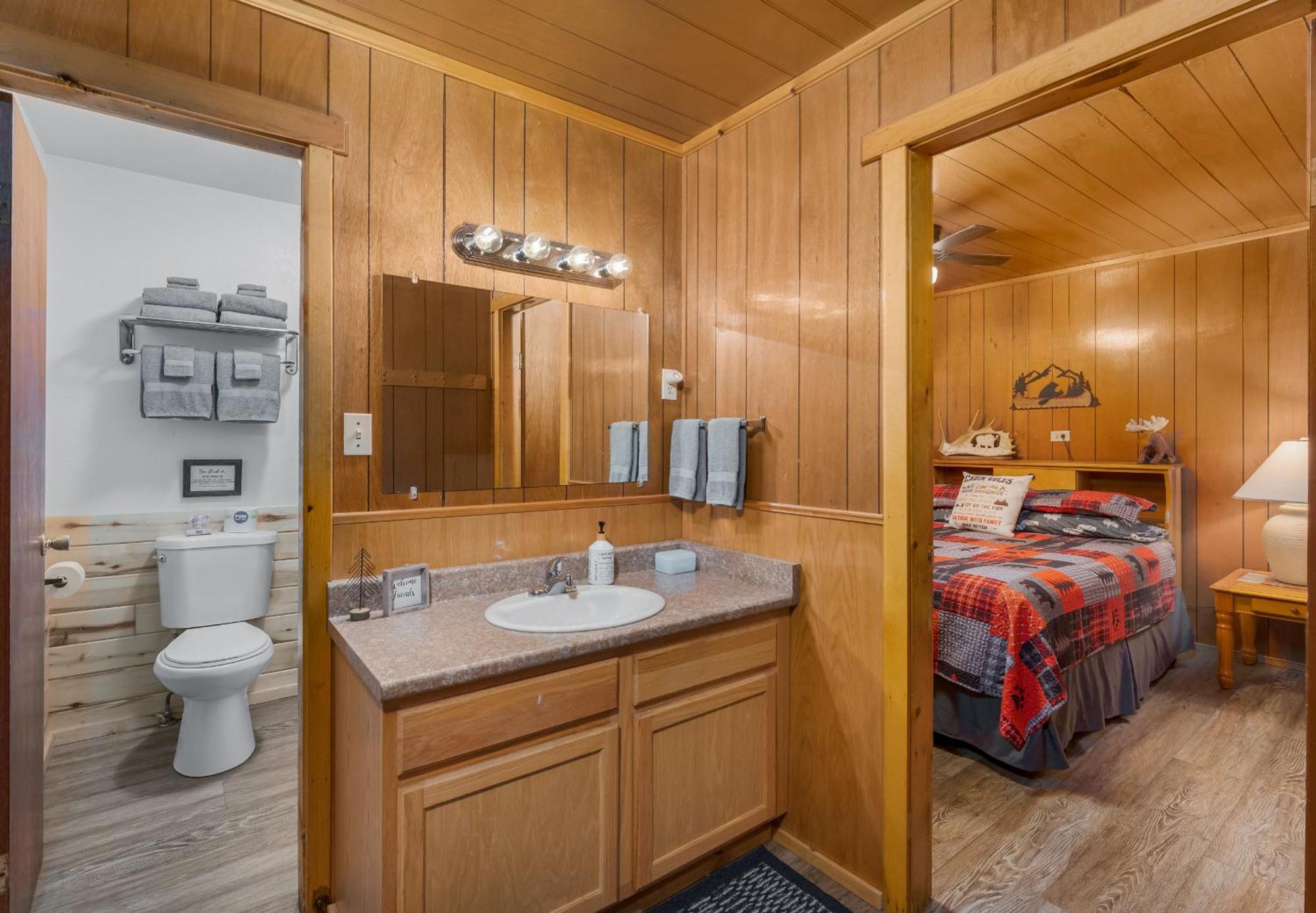 Bear Paw Lodge & Vacation Homes Vallecito Ngoại thất bức ảnh